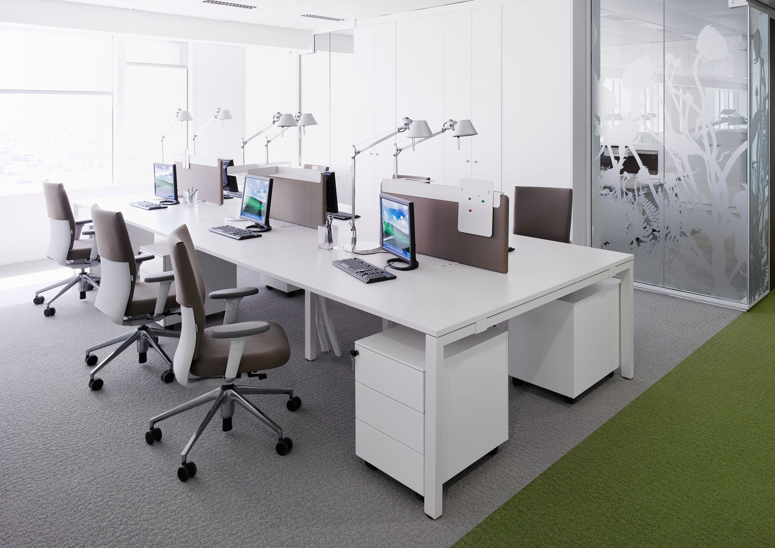 办公椅|现代真皮中班椅|办公家具|华体会体育官方在线官网家具|ID Soft 大班椅